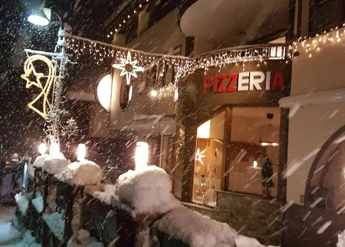 ホテル Al Torrente